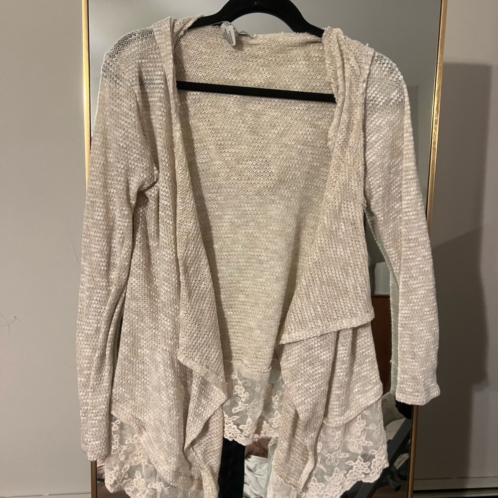 Elegant Cream Lace Trim Women's Sweater with Hood